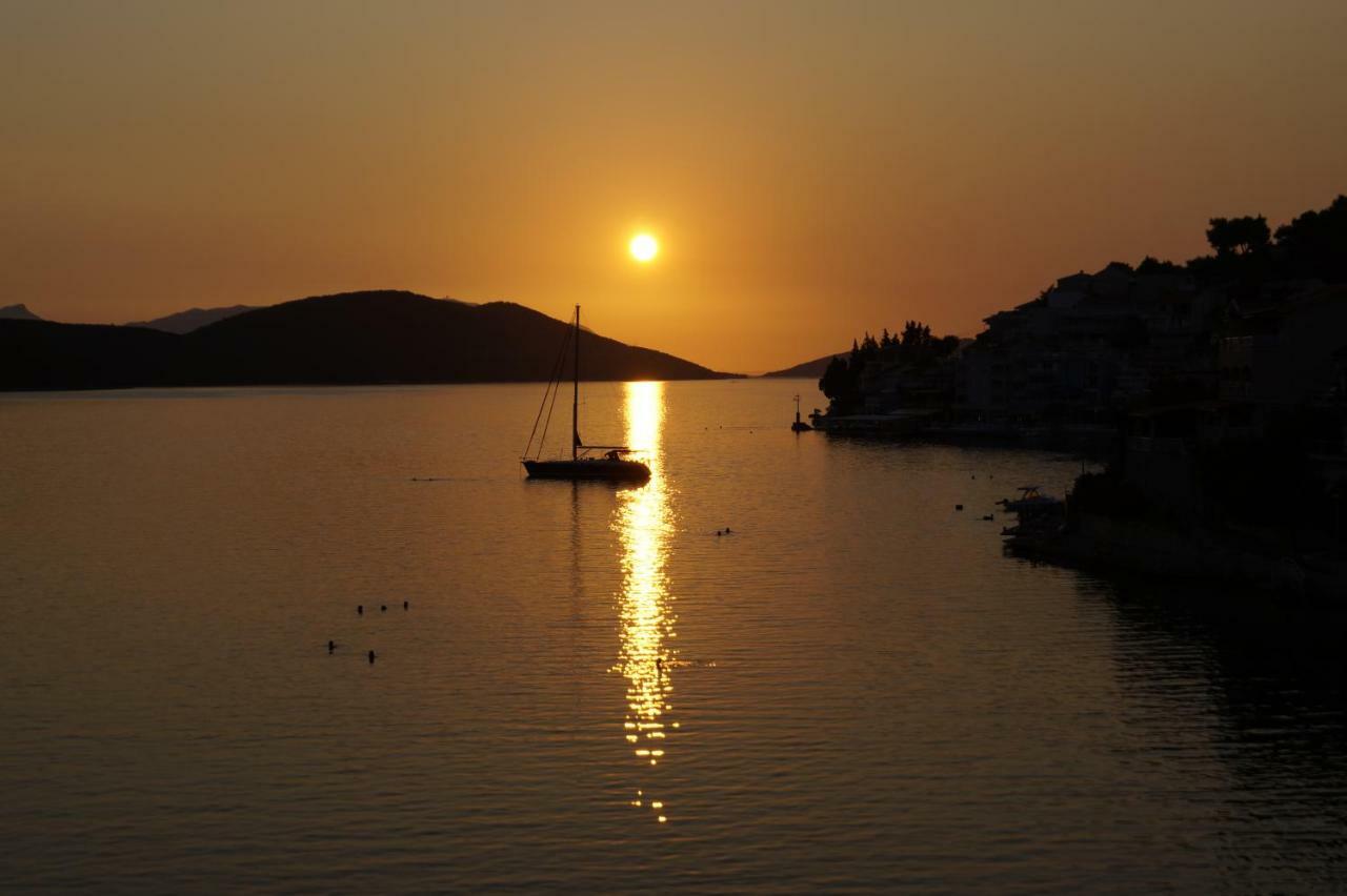 Villa Obad Guest House Neum Exterior foto